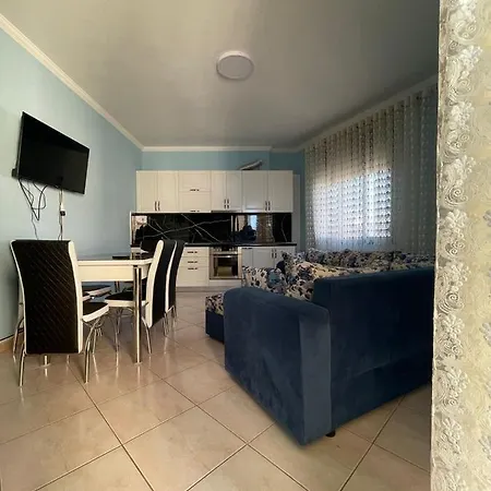 דירה For Rent